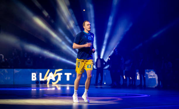 守篮板并发 守篮板并发