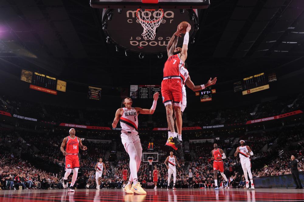 是其团队成 是其团队成