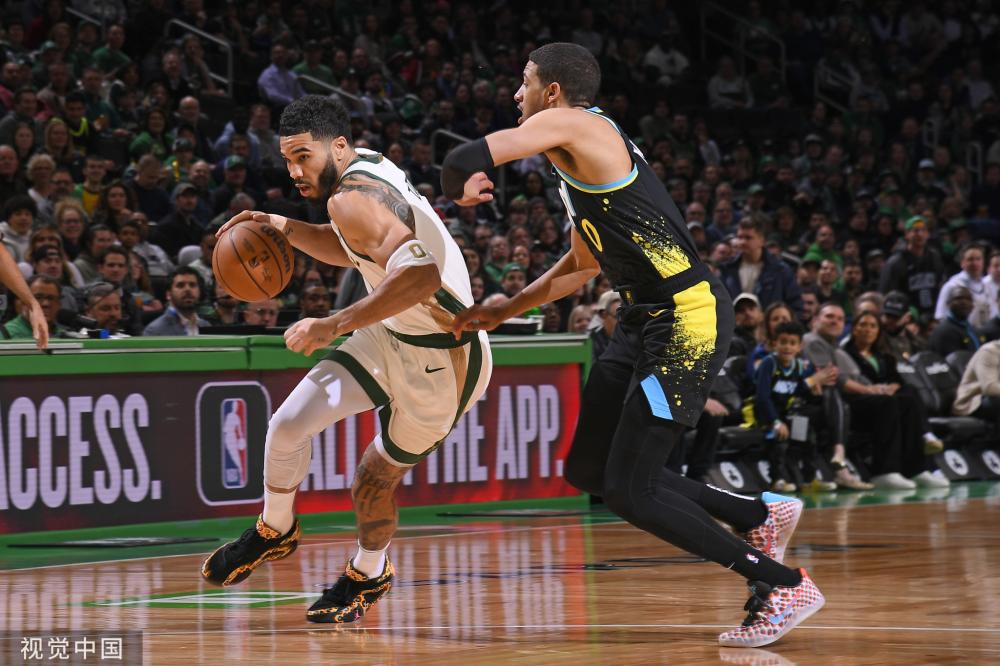 功给其他球 功给其他球